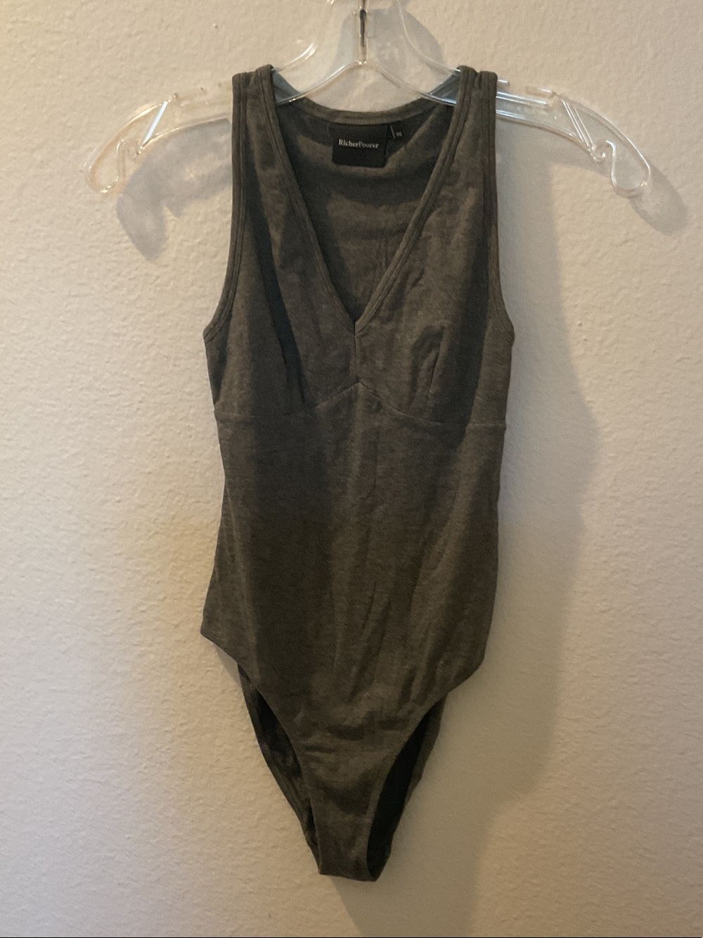 Richer Poorer Women's Ribbed V-Neck Bodysuit - Gray XS